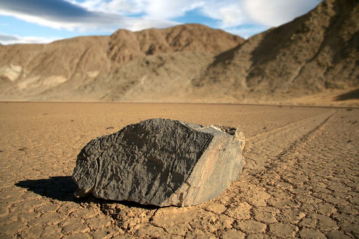 Las piedras que viajan solas Wikipedia