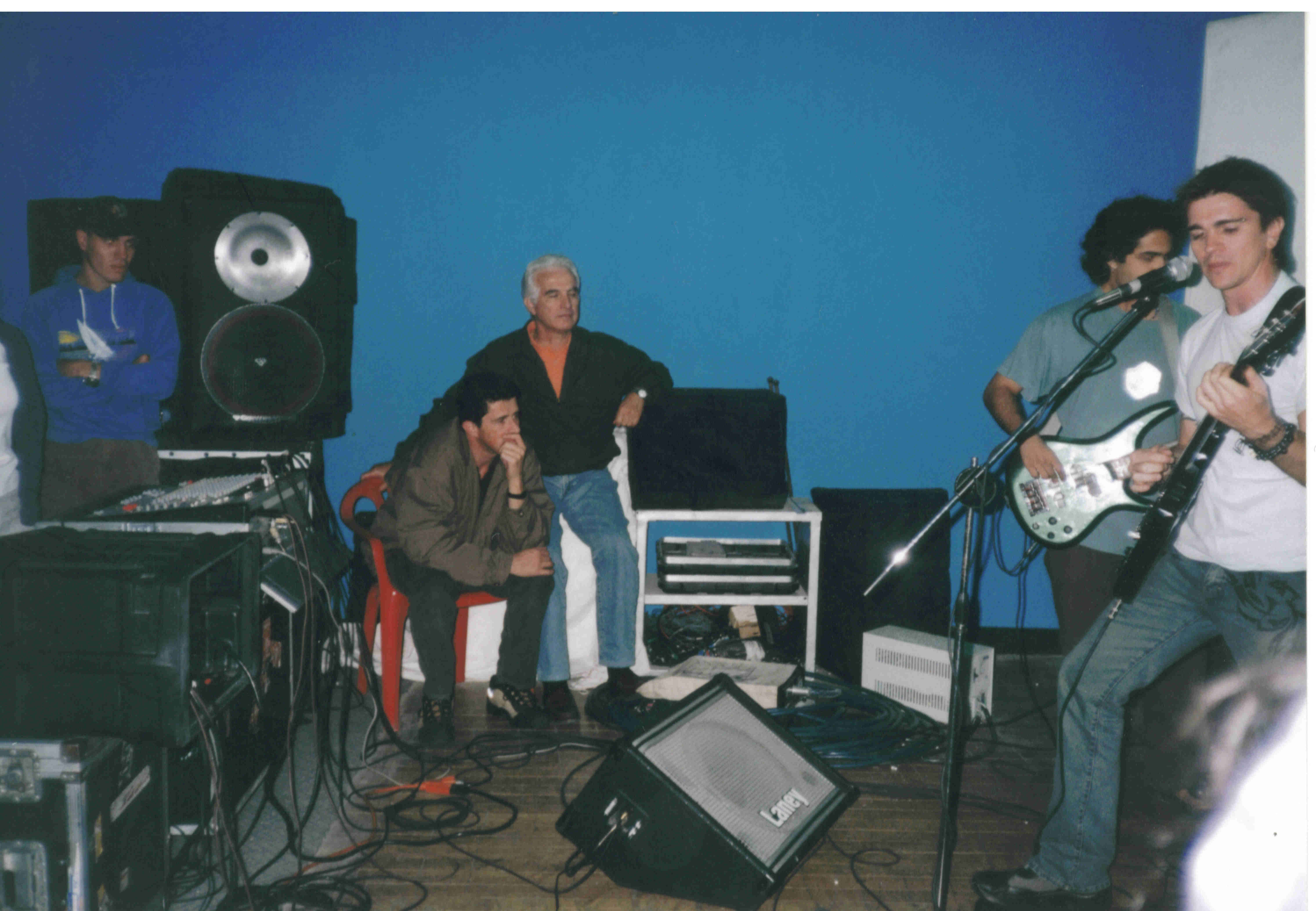 Showroom de Juanes en 59 Estudios
