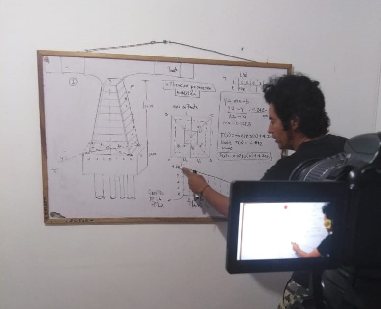 De la bota en el barro a clases virtuales