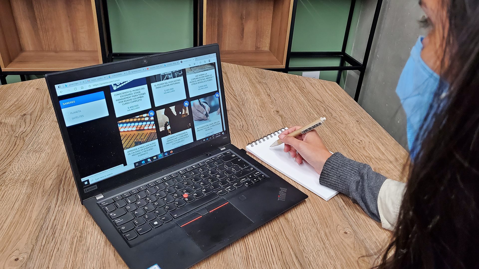 Canal Trece y Árbol Naranja te regalan una beca para Ucronio ¡Nuevos cursos!