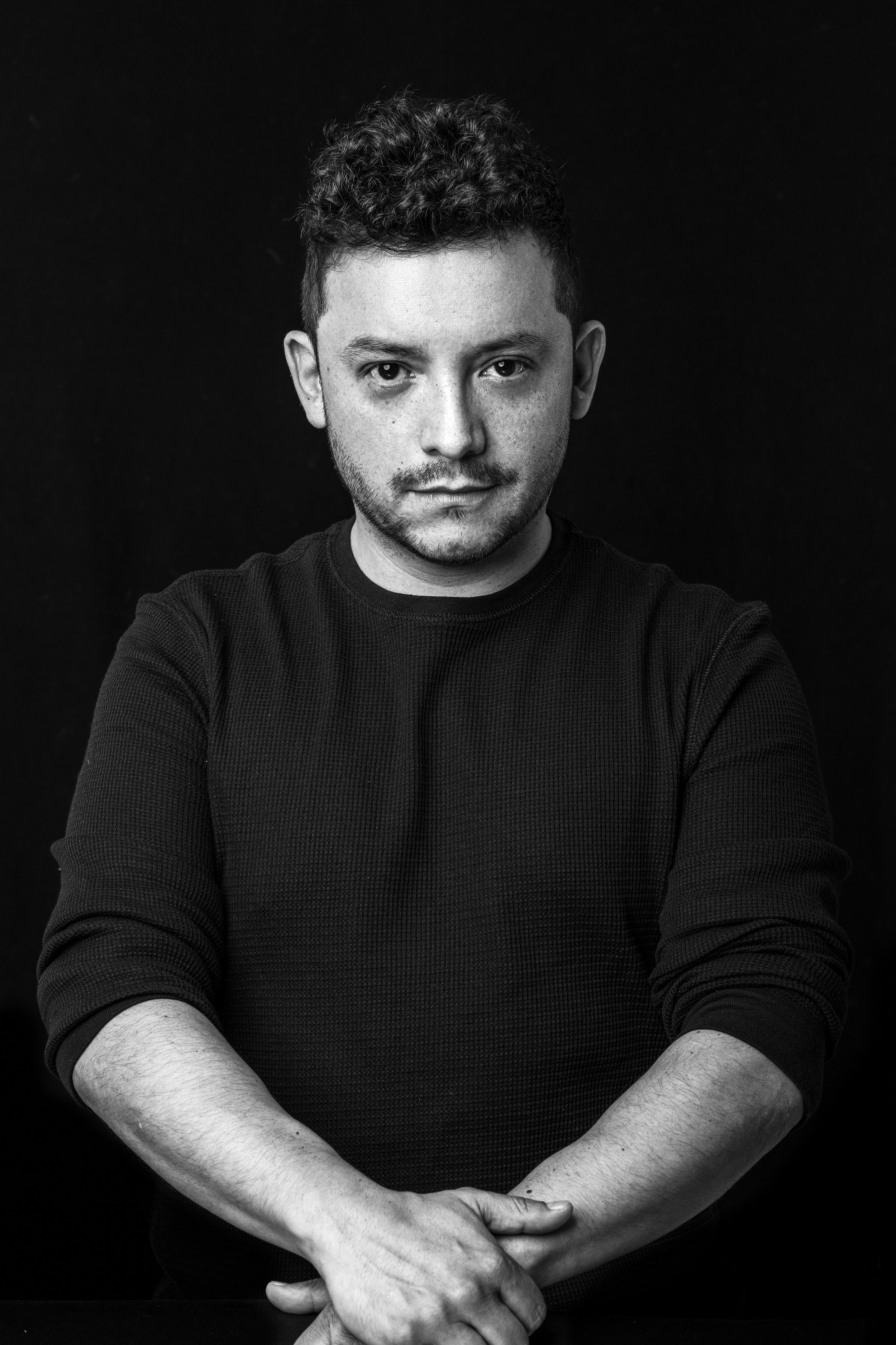 “El cine es esclavo del dinero y del argumento”: Augusto Sandino, director de ‘Entre la niebla’