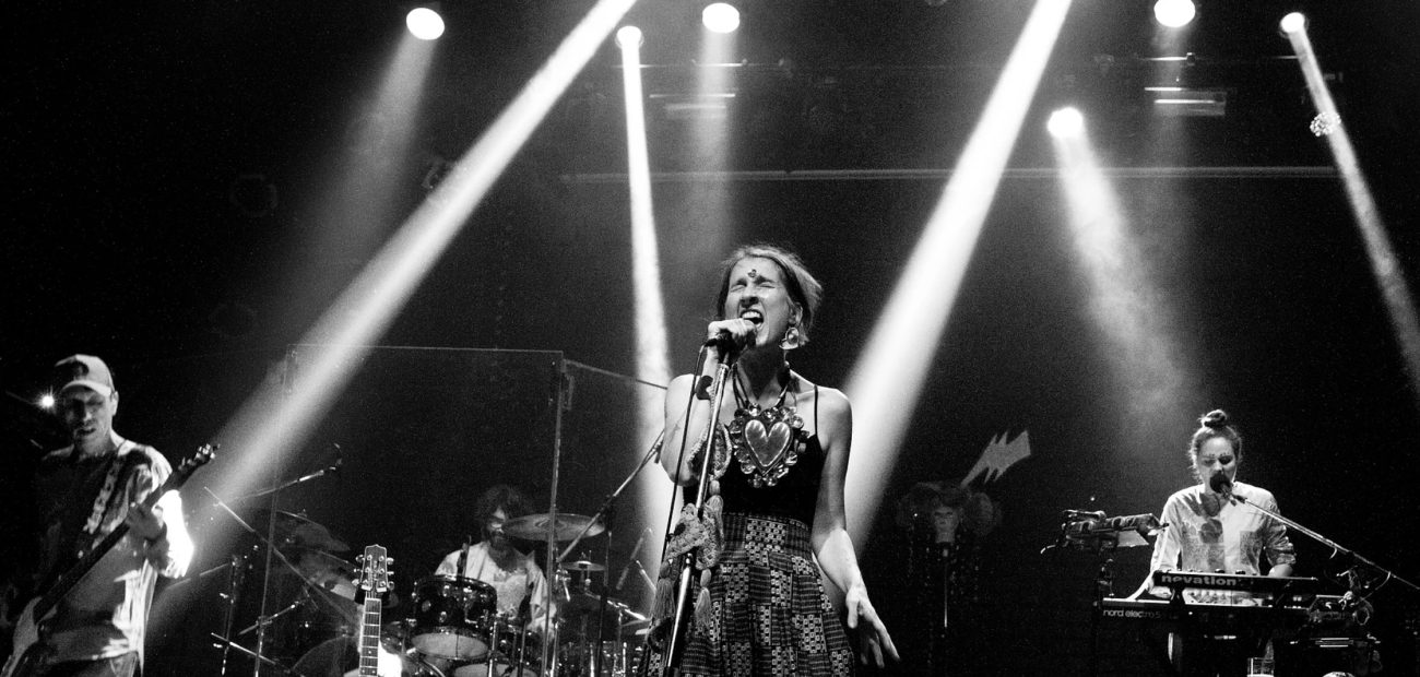 De Bogotá para el mundo con una pipa de paz