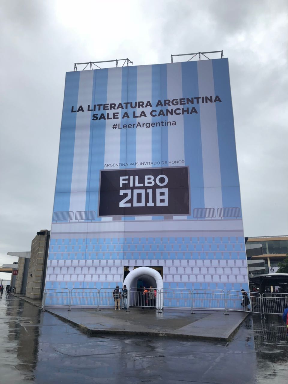 ¿Fue un error el pabellón de Argentina en FILBo 2018?