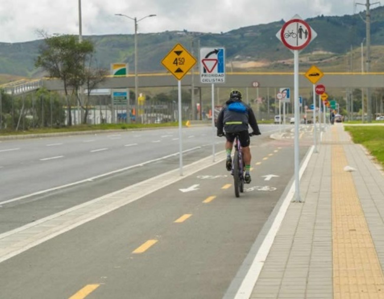 Ubaté avanza en movilidad con nuevas obras viales