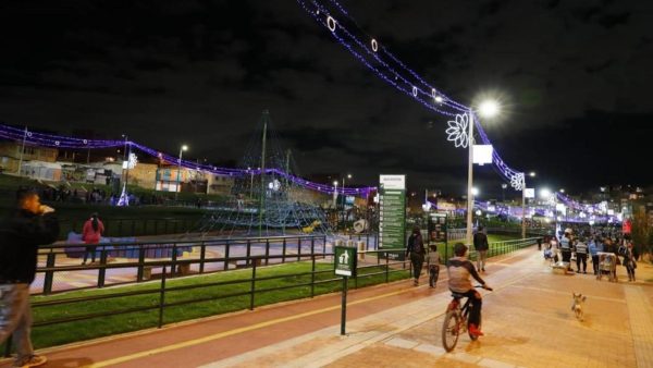 La Alcaldía de Bogotá suspende la ciclovía nocturna navideña