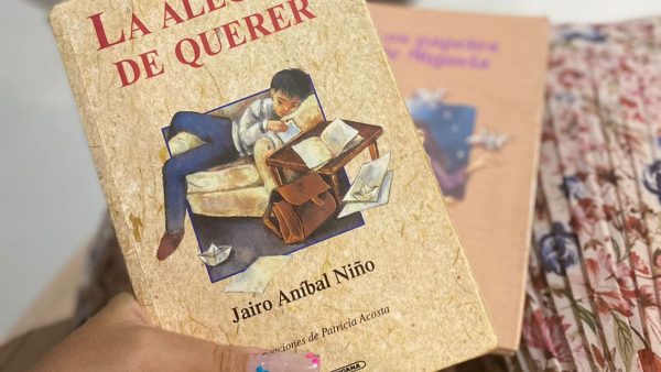 Jairo Aníbal Niño, el escritor que le hablaba a los niños.