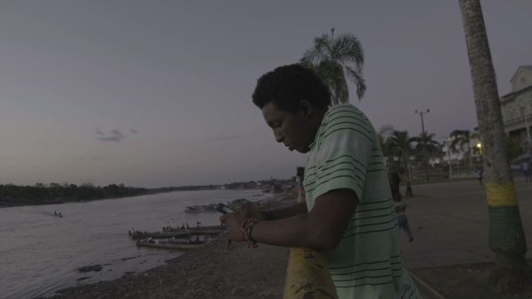 ¿Cómo ganar dinero con Whatsapp y Facebook?