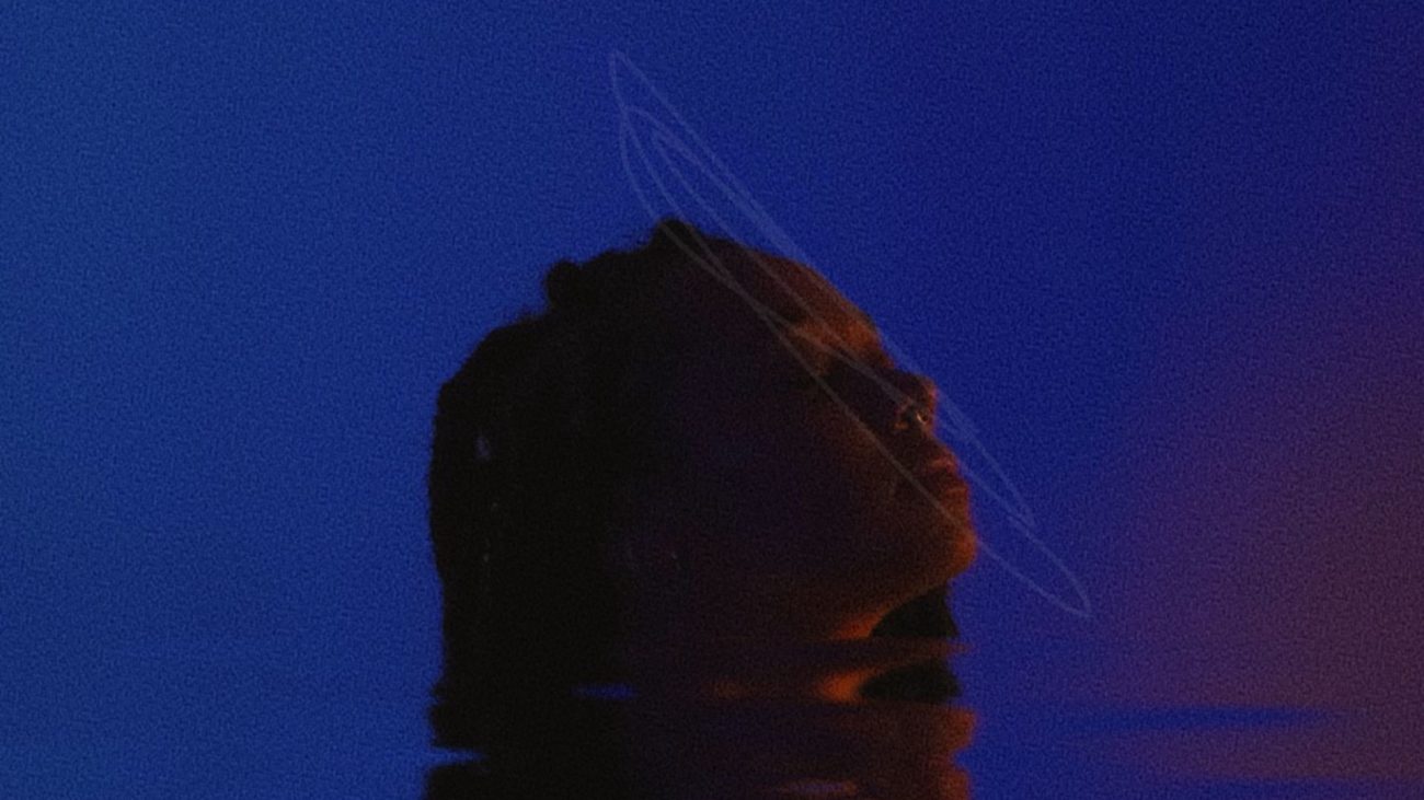 Lafér nos invita a navegar las emociones del amor perdido con su nuevo sencillo "Ojos Azules"