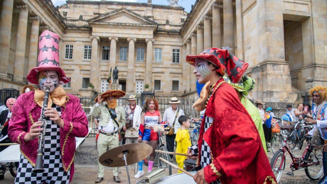 Icetex entregará 8 mil millones de pesos en becas para el sector del arte y la cultura