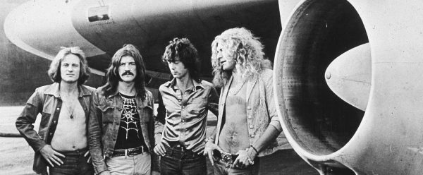 'Led Zeppelin by Led Zeppelin': 50 años de historia musical en un libro