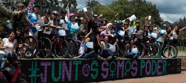 Paradas en los Pedales: un colectivo para mujeres que andan en bici