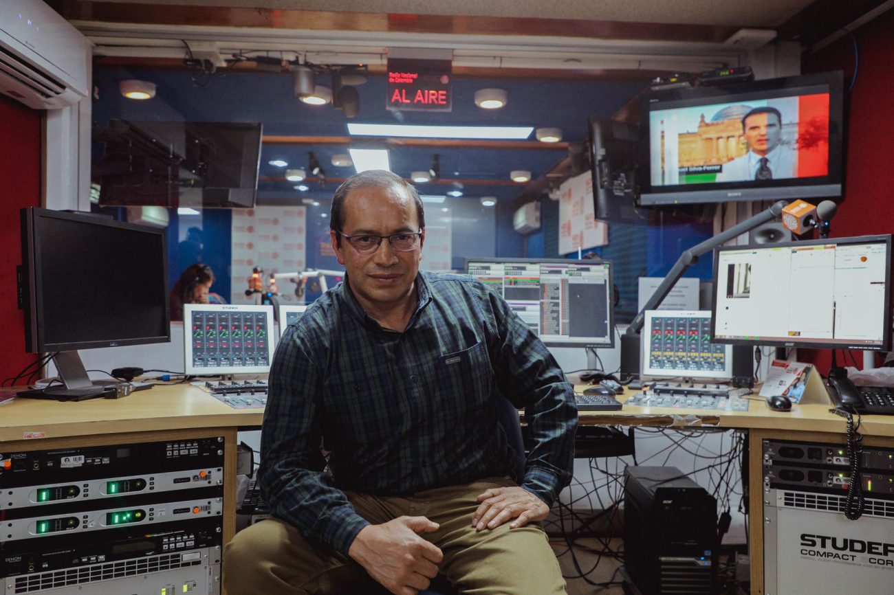 Ingeniería de la radio, entre cables y antenas