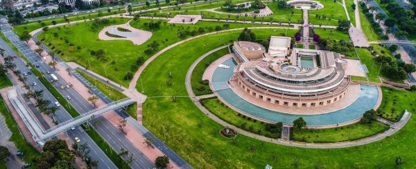 Cinco bibliotecas colombianas que todos deberíamos conocer