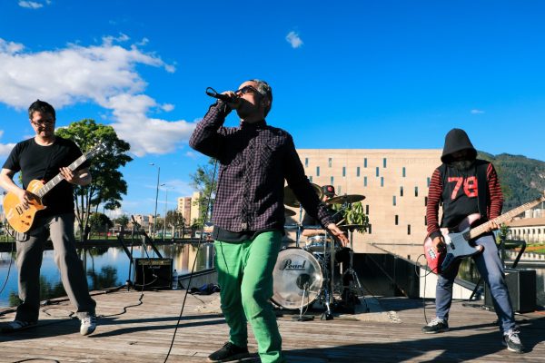 Ultrágeno y el documental que rememora el sonido y la historia de un país