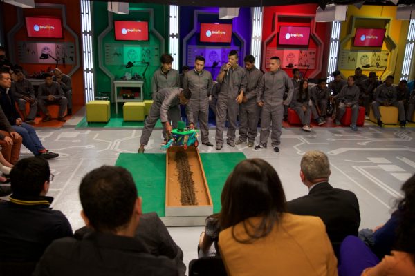 Caldono y su robot agricultor: los ganadores de Robóticos