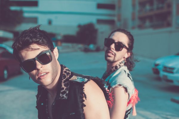 El dúo electrónico Ácido Pantera llega con ‘Ron Pa Todo El Mundo’