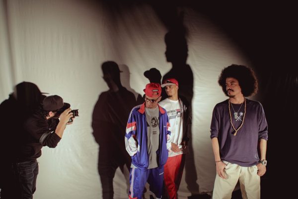 ‘Una deuda con la historia’, la serie de Alcolirykoz, de la web a la TV de Canal Trece