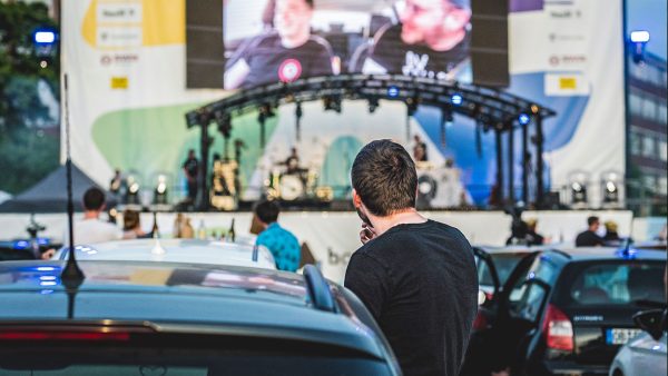 Los autoconciertos llegan a Bogotá con Caravana