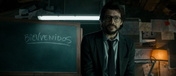 No veas solo a tus profesores en clase virtual, también mira a estos profesores de película