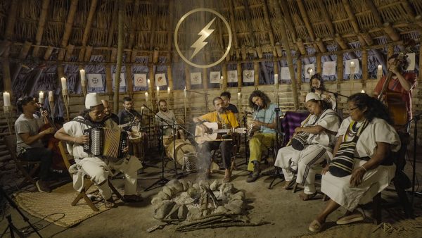 Conciertos Elementales: Putumayo y Mucho Indio rinden homenaje al agua y al trueno
