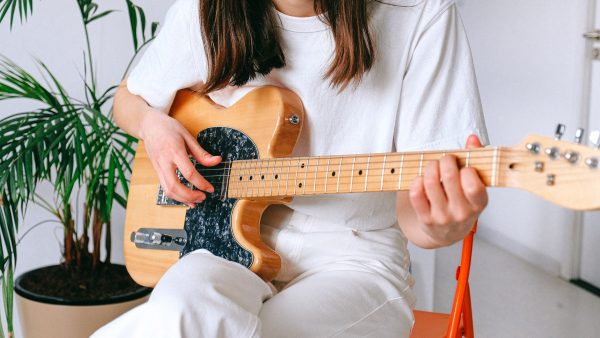 ¿Dónde aprender a tocar música en YouTube desde cero?