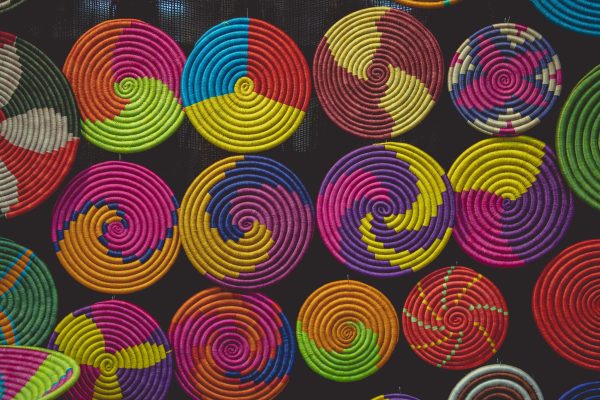 “El color es nuestra característica, eso es Guacamayas”: una visita a Expoartesanías 2018