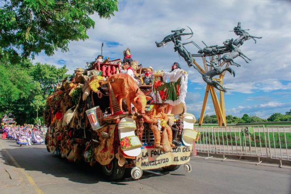 Festival Folclórico y Reinado Nacional del Bambuco: las fiestas que ponen a todos a bailar sanjuanero