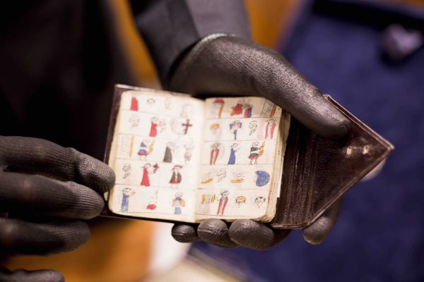 Los libros más extraños y raros de la Luis Ángel Arango