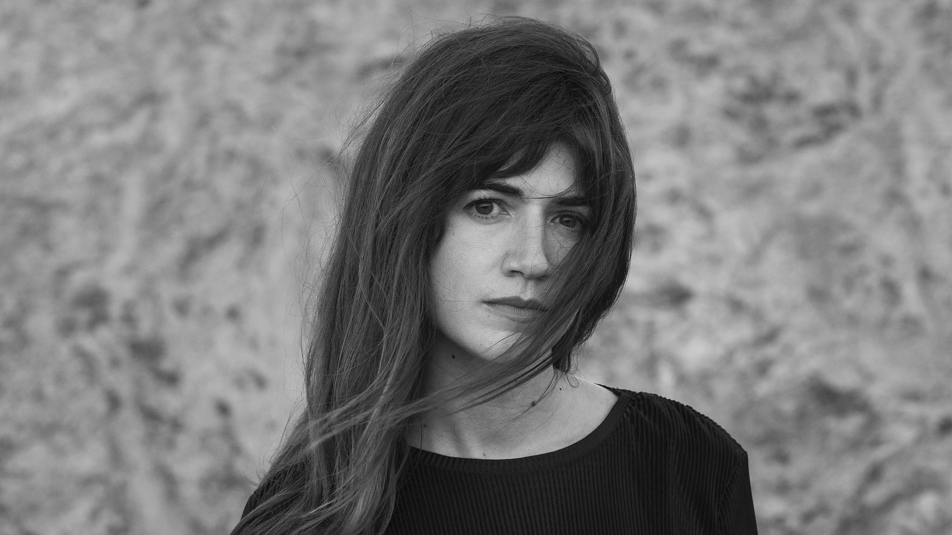 Maria Rodés, una artista que busca plasmar sus experiencias en la ...