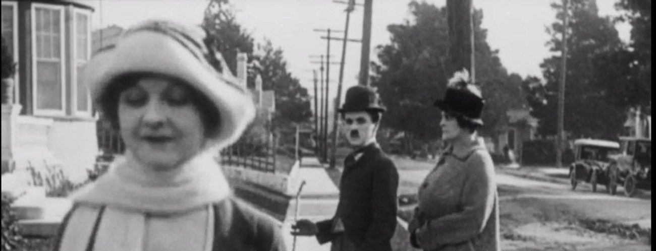 ¿Charles Chaplin inventó el meme del novio distraído?