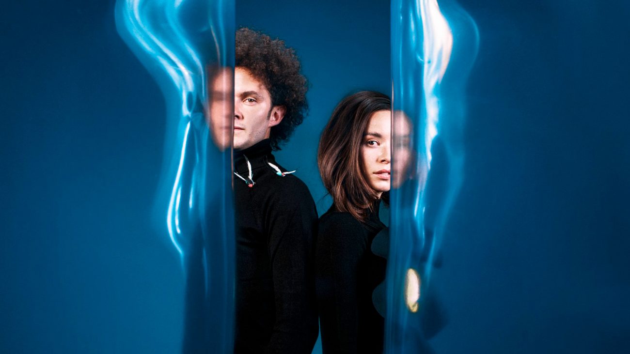 Monsieur Periné prepara gira acústica internacional: ‘Mundo paralelo’