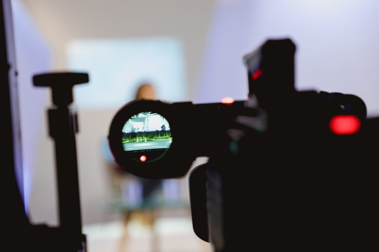 La mujer por fuera de los márgenes