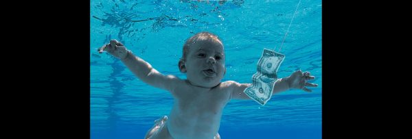 Nirvana es demandada por pornografía infantil