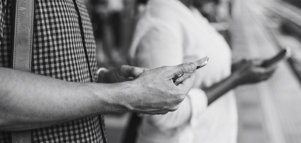 Cuidado con Olivia, el peligroso juego que se difunde a través de WhatsApp