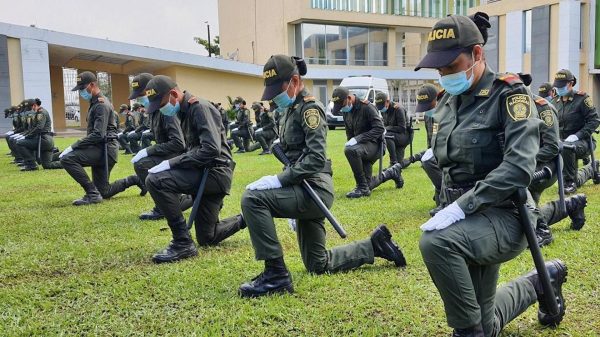 Nuevo decreto del Gobierno abre puertas para formar policías y militares sin costo