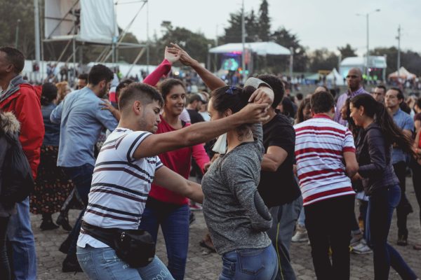 María Jeannette Riveros: tras las teclas de Salsa al Parque