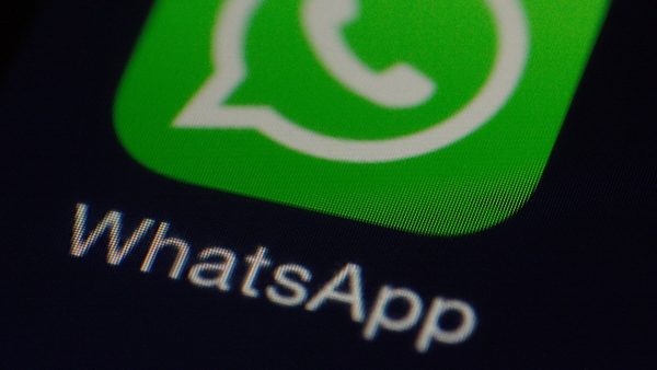 ¿Cómo activar el modo oscuro en WhatsApp? La guía definitiva