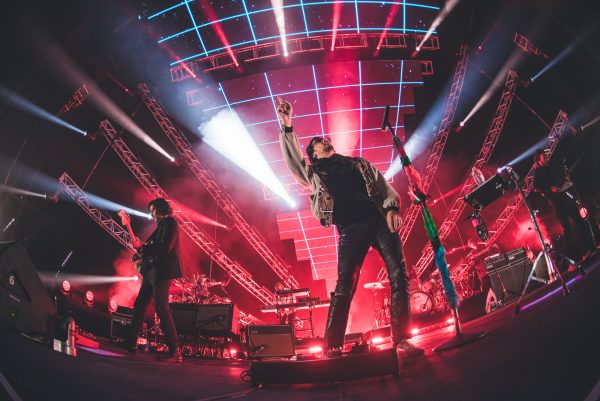 Zoé y su Aztlán de colores