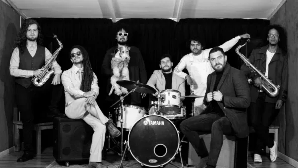 Delasierra: La voz del Rock y Pop latino que conquista Colombia