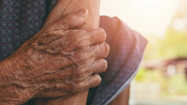 Conozca cómo consultar si un adulto mayor es beneficiario de Colombia Mayor, descargar el recibo de pago, verificar la lista de beneficiarios y más.