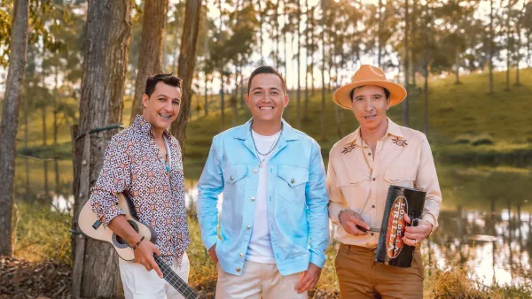 Los De La Trilla nos conmueven con su nueva canción 'Por Un Sueño': un homenaje a los inmigrantes colombianos