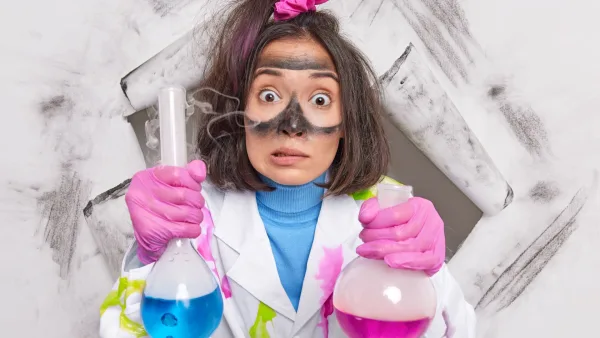 Creadores de contenido colombianos en TikTok están revolucionando el aprendizaje de la ciencia