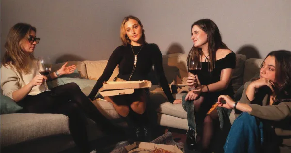 Inbox Trece presenta: Laura Maré en vivo