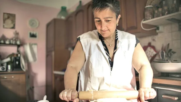 Pensión para las amas de casa con el proyecto Pensión del cuidado