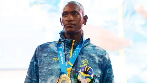Jhon Obando gana medalla de oro en los paralímpicos