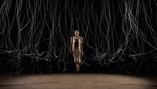 Leimay llega a Colombia con una obra de teatro