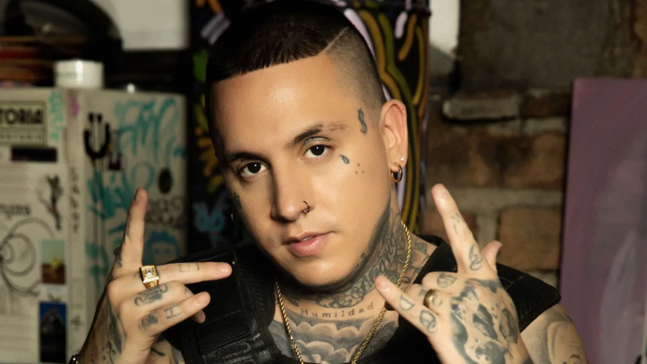 Teo LB y Ambar Luna lanzan “Relajo”, una colaboración que redefine la música urbana