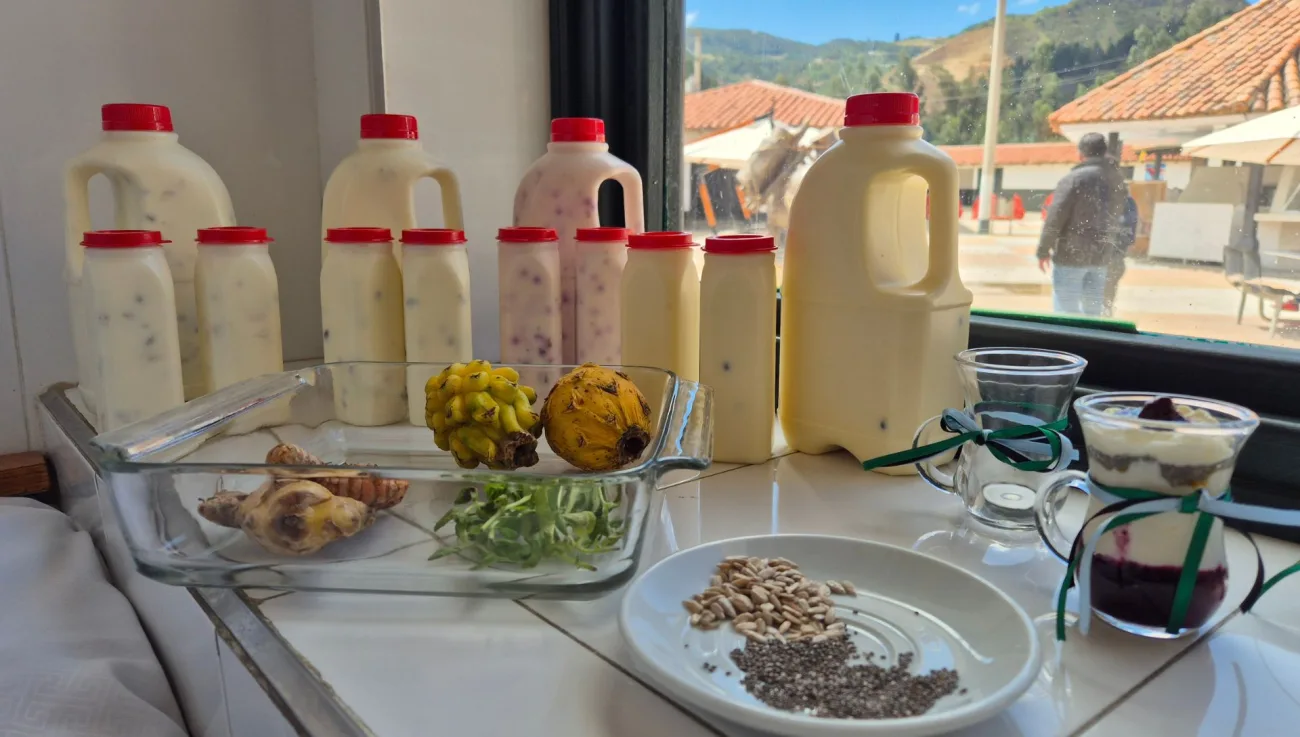 Combinaciones exóticas en yogures es la apuesta de una mujer en Cucunubá