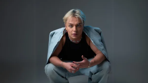 Mayppel presenta Rompecabezas, la segunda parte de su trilogía sobre el amor