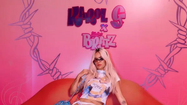Karol G se hace une con Bratz